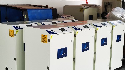 激光煙霧凈化器哪家好,執(zhí)信環(huán)保激光煙霧凈化器凈化車間煙塵污染！