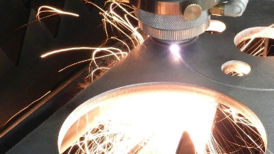 執(zhí)信環(huán)保激光切割煙霧過濾器，幫助激光切割企業(yè)凈化車間污染！