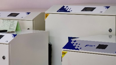 執(zhí)信環(huán)保激光車間煙塵凈化,PCB激光雕刻煙霧凈化器。