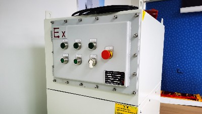 小型防爆除塵器-單機(jī)脈沖防爆除塵器-執(zhí)信環(huán)保制造廠家！